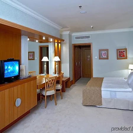 Rixos-prykarpattya Θέρετρο Τρούσκαβετς